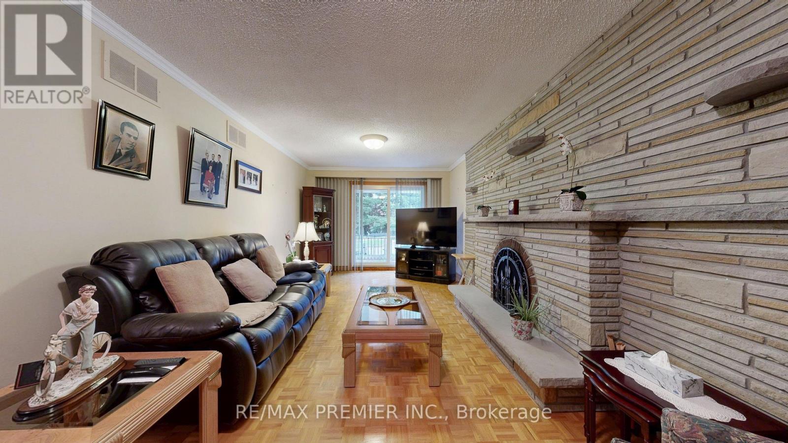 55 CHISWICK AVENUE