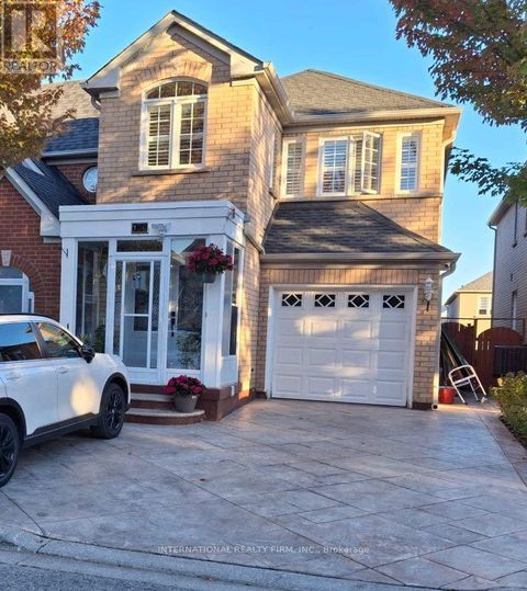 136 TARA CRESCENT Markham (Cedarwood) ON L3S4S6