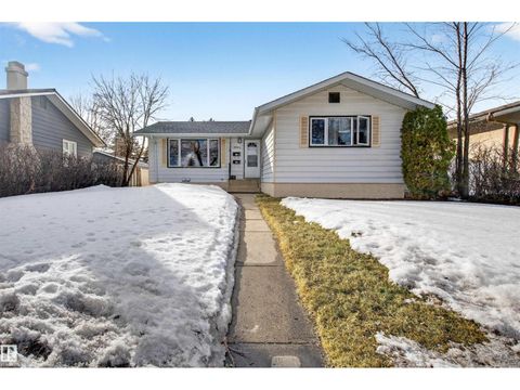 8906 168 ST NW Edmonton AB T5R2V5