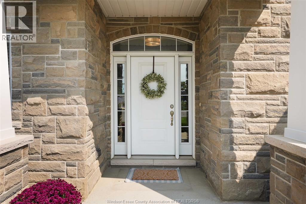 242 MEADOWVIEW AVENUE