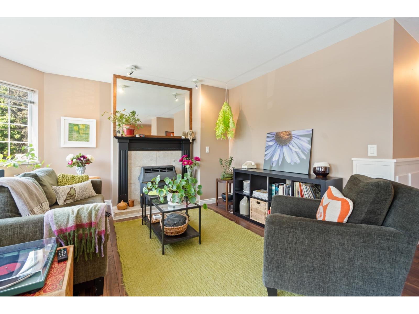 101 46199 MARGARET AVENUE|Chilliwack Proper East