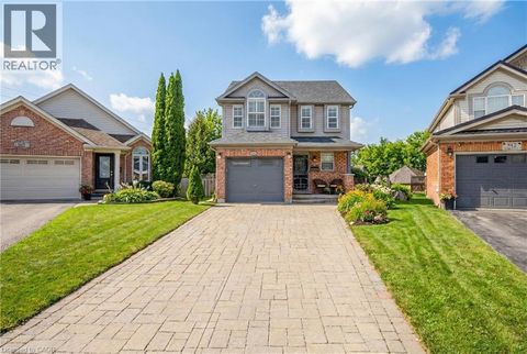 919 VERONICA Court Kitchener ON N2A4G4