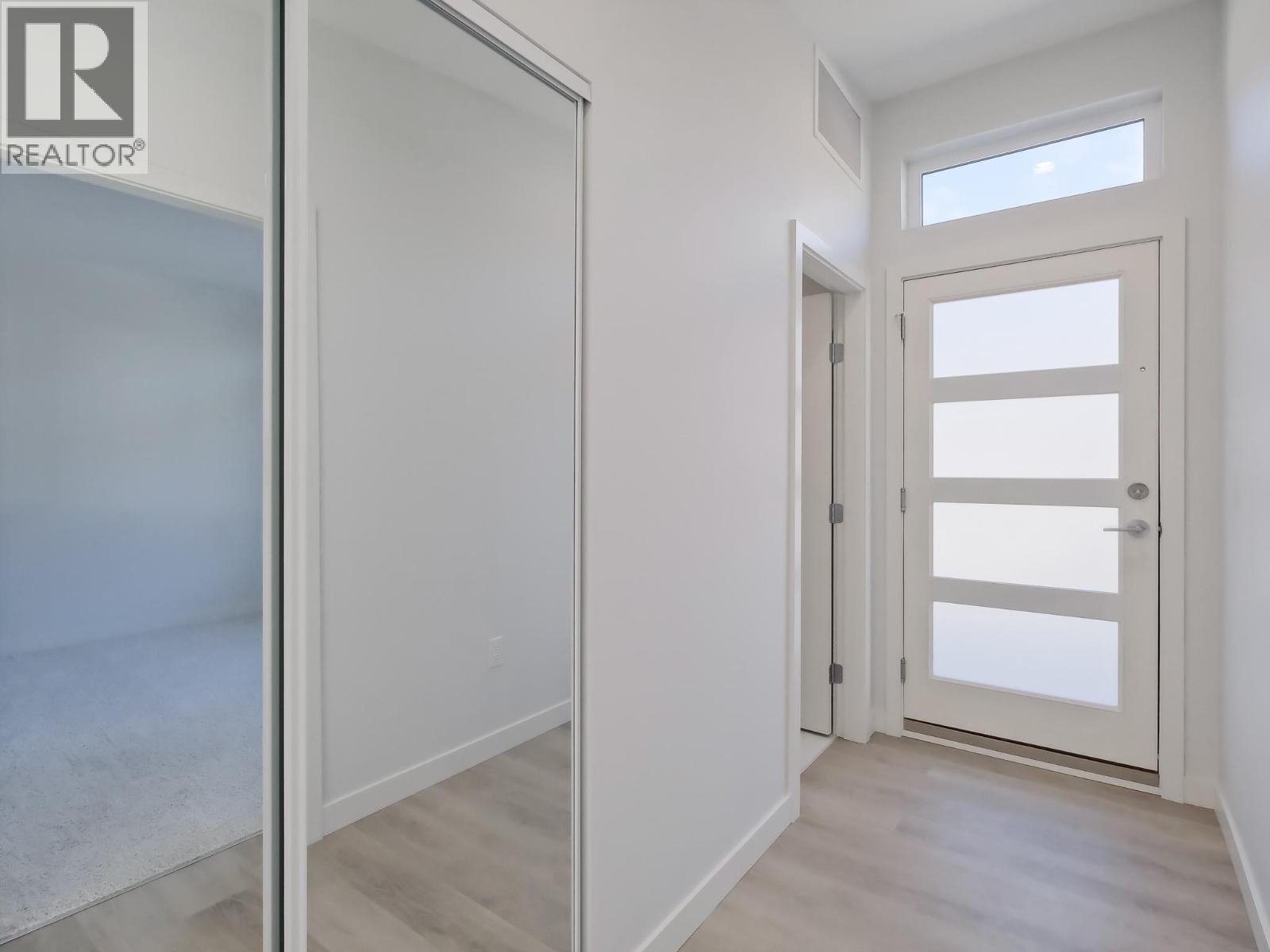 13417 Lakeshore Drive S Unit# 201