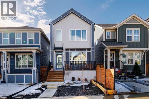 41 Heirloom Crescent SE Calgary AB T3M2B6