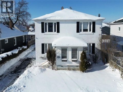 17 LYONS Avenue Welland ON L3B1L8