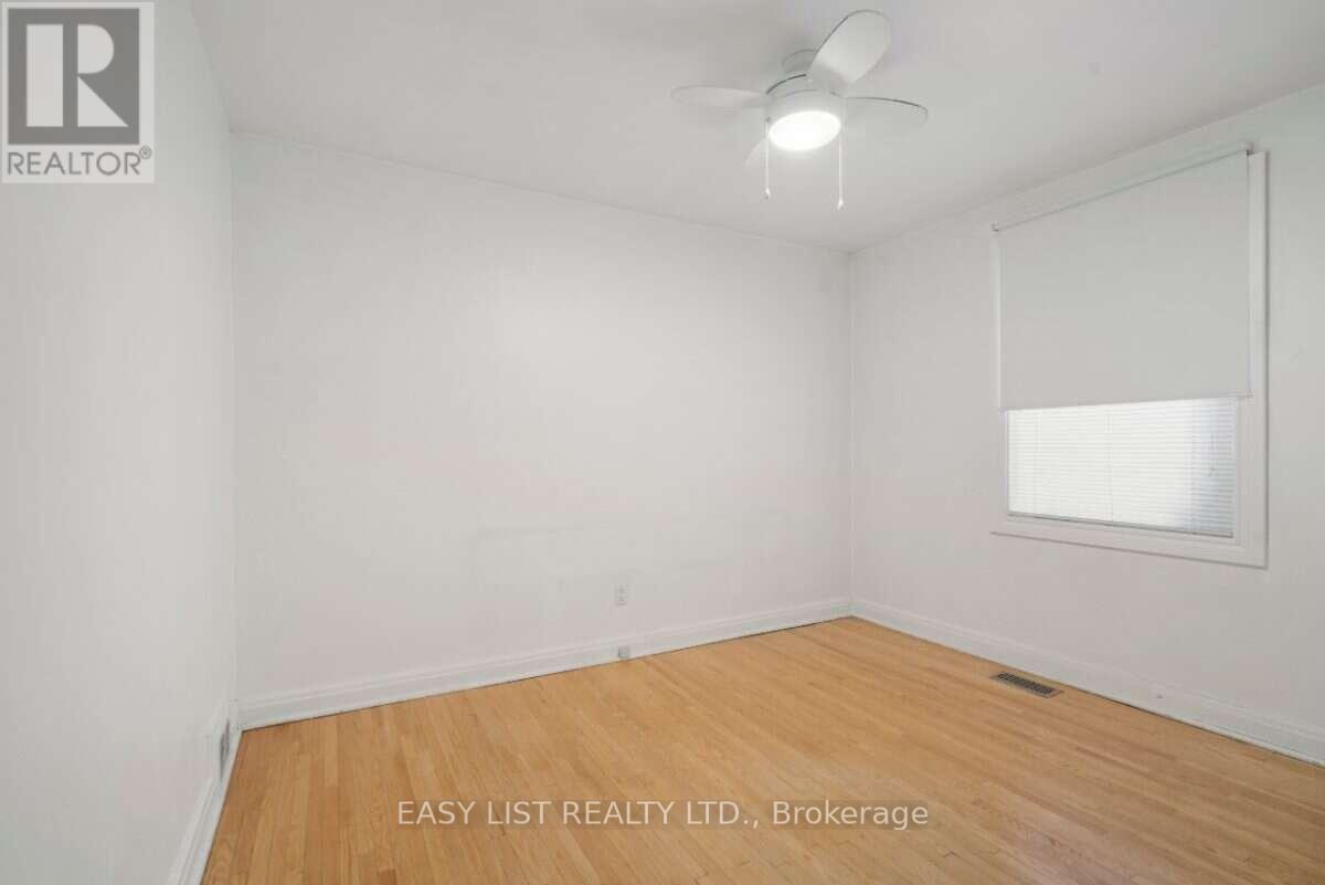 39 CHURCHILL AVENUE