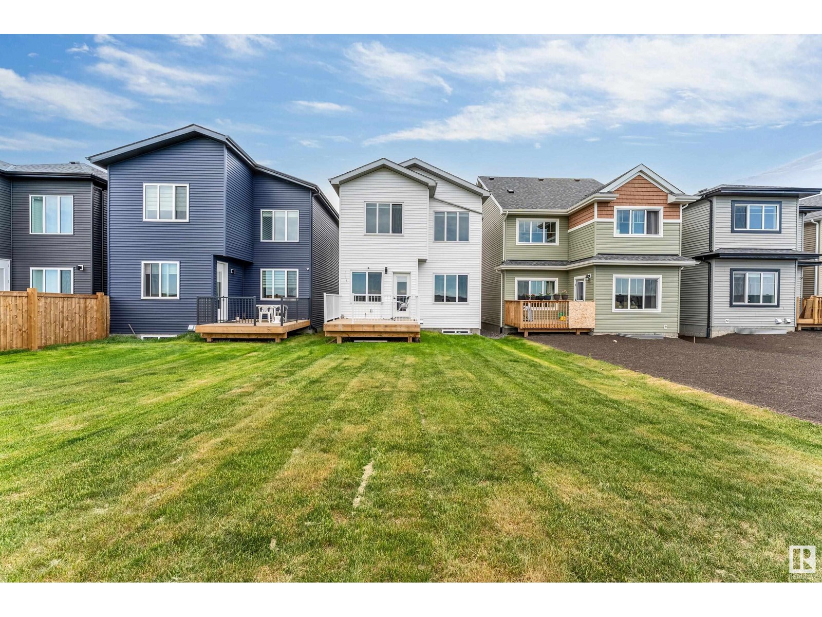 4816 177 AV NW