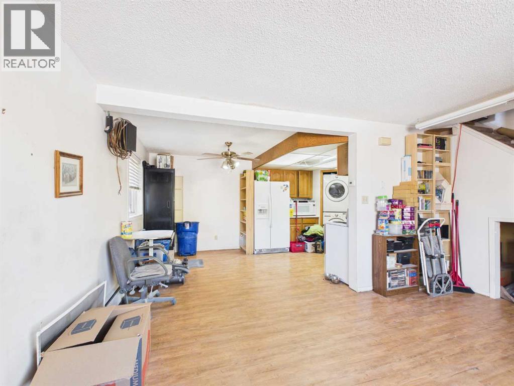 68, 3809 45 Street SW