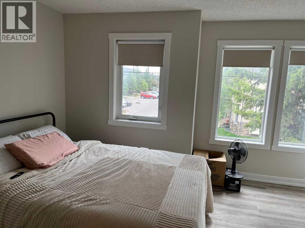 303, 2445 Kingsland Road SE