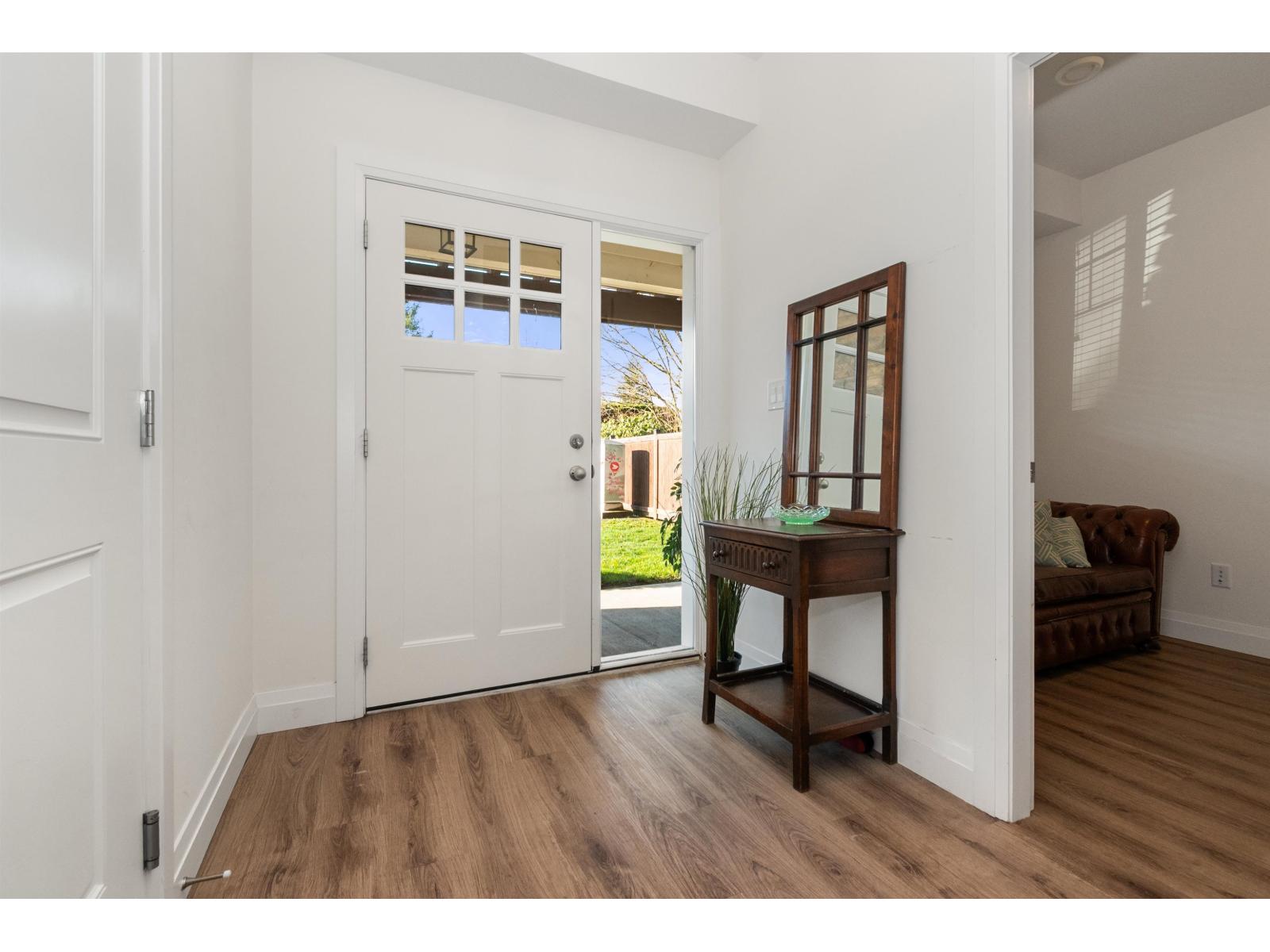 6 10100 WILLIAMS ROAD|Fairfield Island