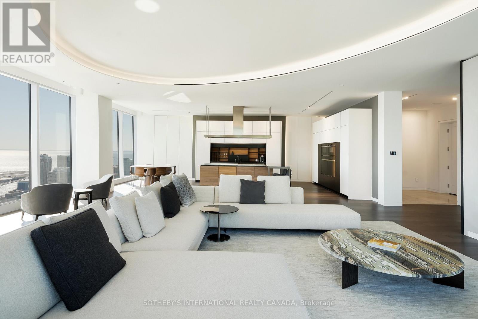 4602/03 - 183 WELLINGTON STREET W