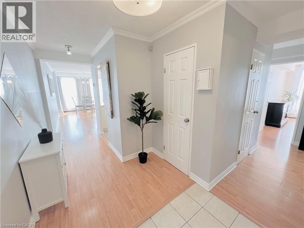 150 CHARLTON Avenue E Unit# 2206