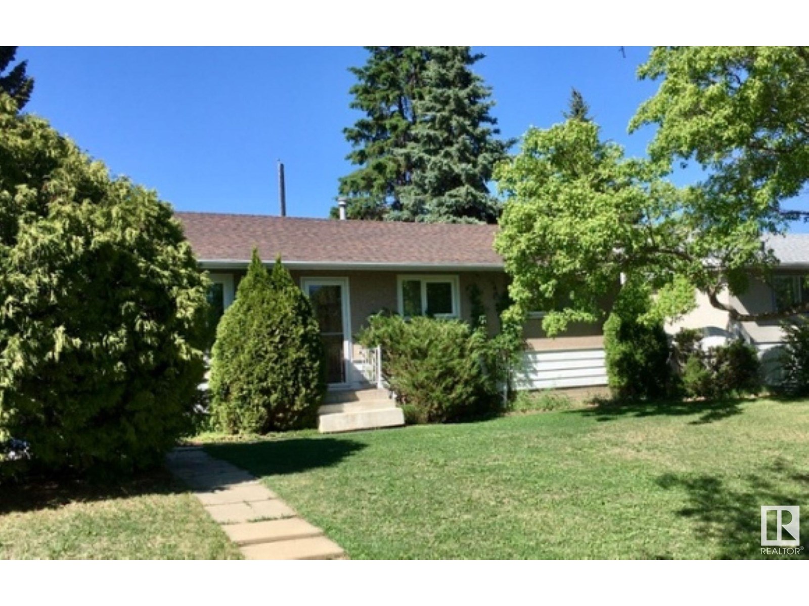 16206 83 AV NW