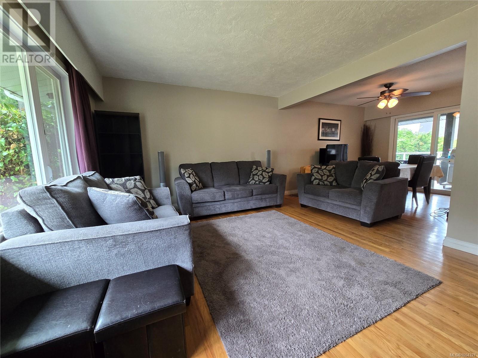6315 Robin Way