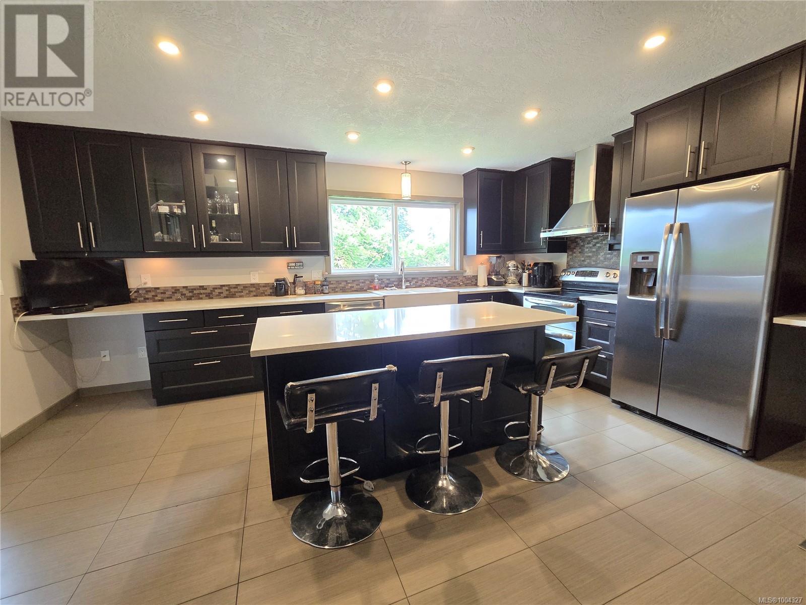 6315 Robin Way