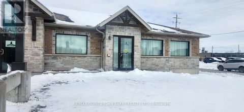 UNIT 3 - 56 MIDDLE STREET Quinte West (Trenton Ward) ON K8V3Z5