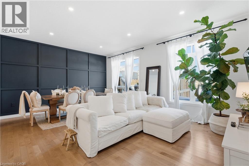 22 MARSHALL Drive Unit# 7