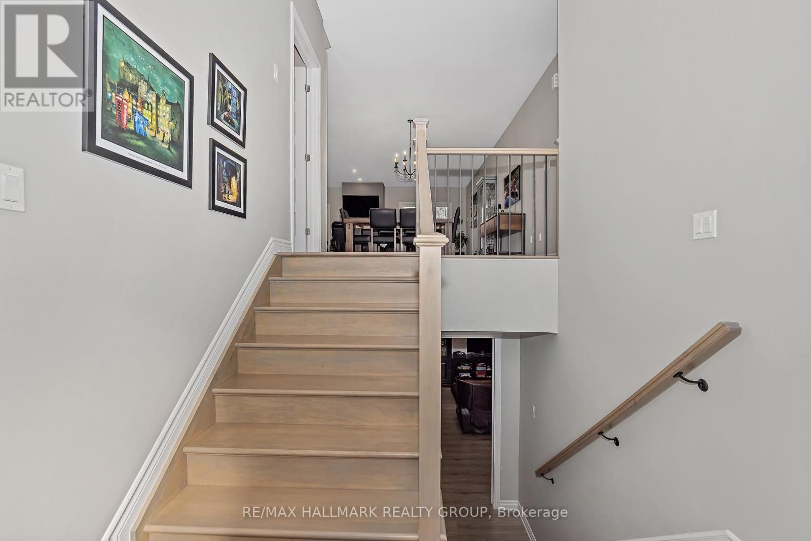 1350 COUNTRY LANE