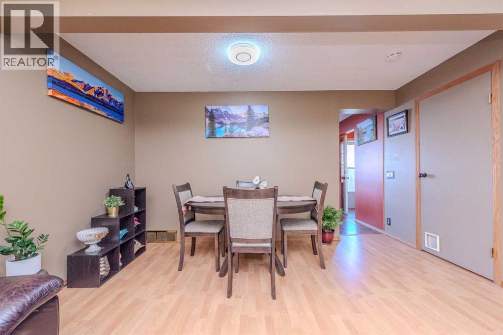 78 Queen Anne Close SE