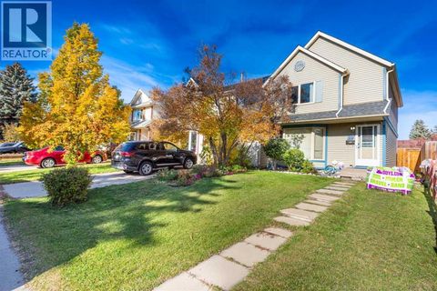 78 Queen Anne Close SE Calgary AB T2J6E5