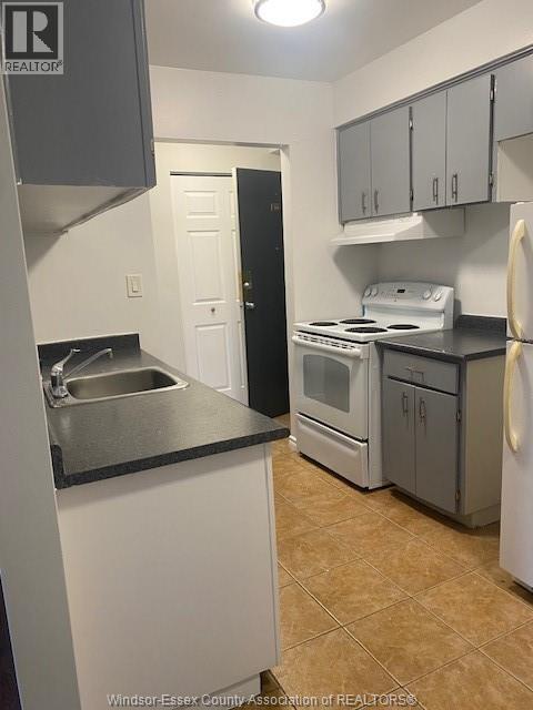 575 UNIVERSITY West Unit# 501