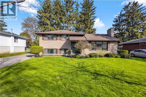 82 FORSYTHE Avenue Brantford ON N3R3L8