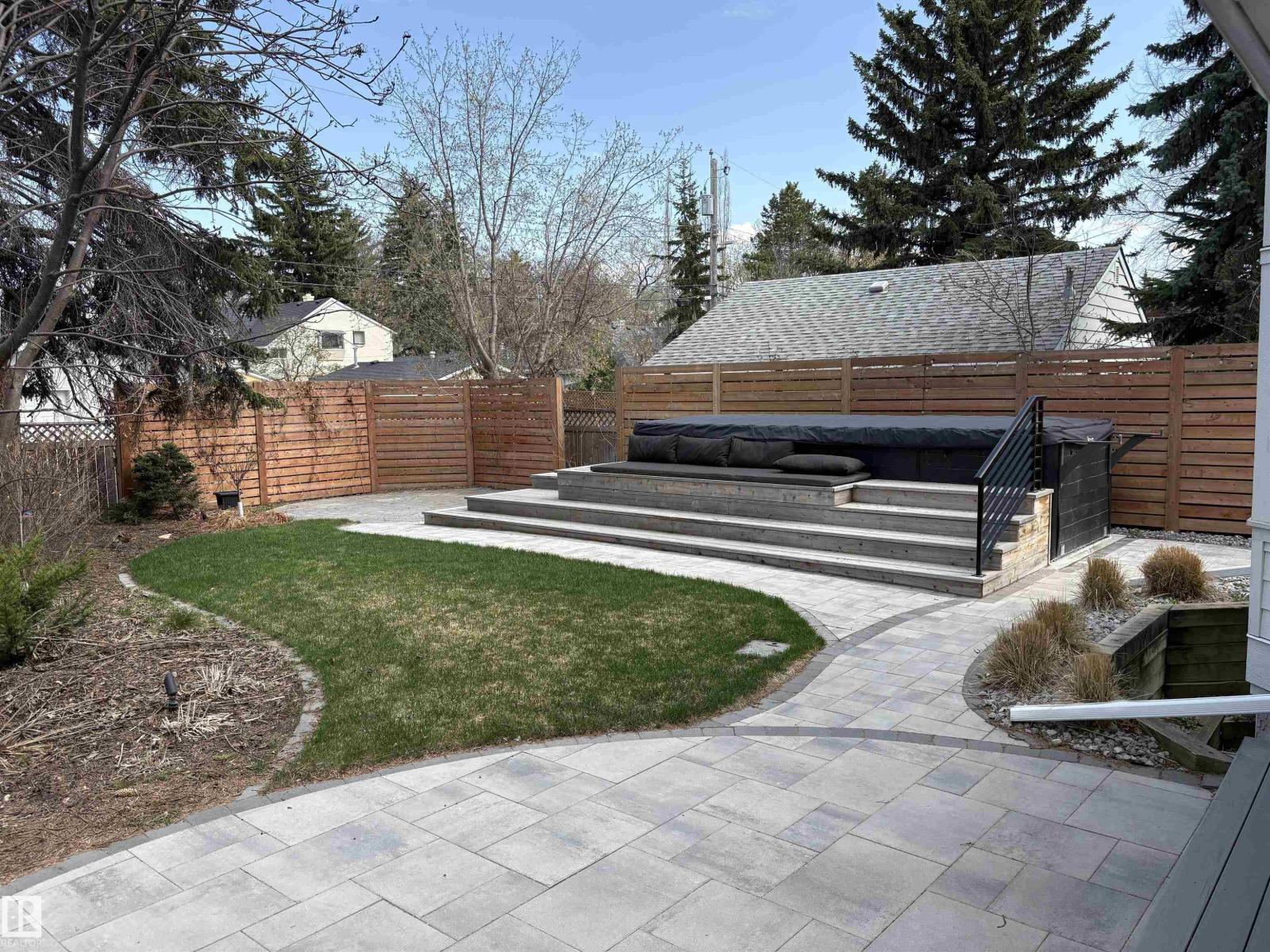 10445 134 ST NW
