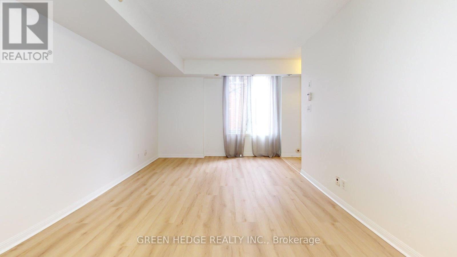 320 - 26 DOURO STREET