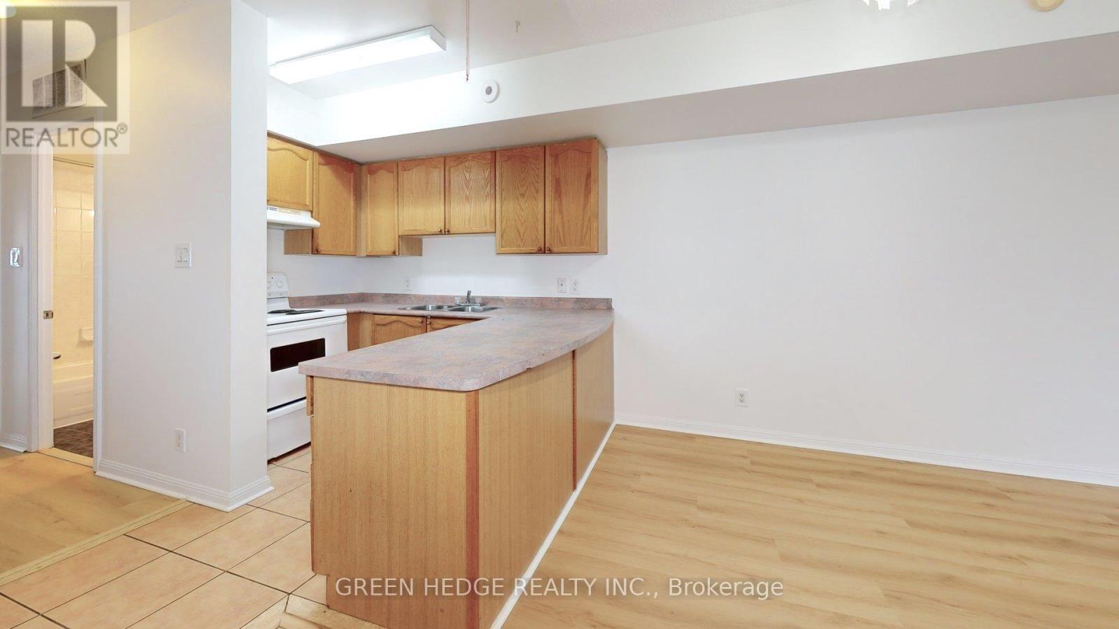 320 - 26 DOURO STREET