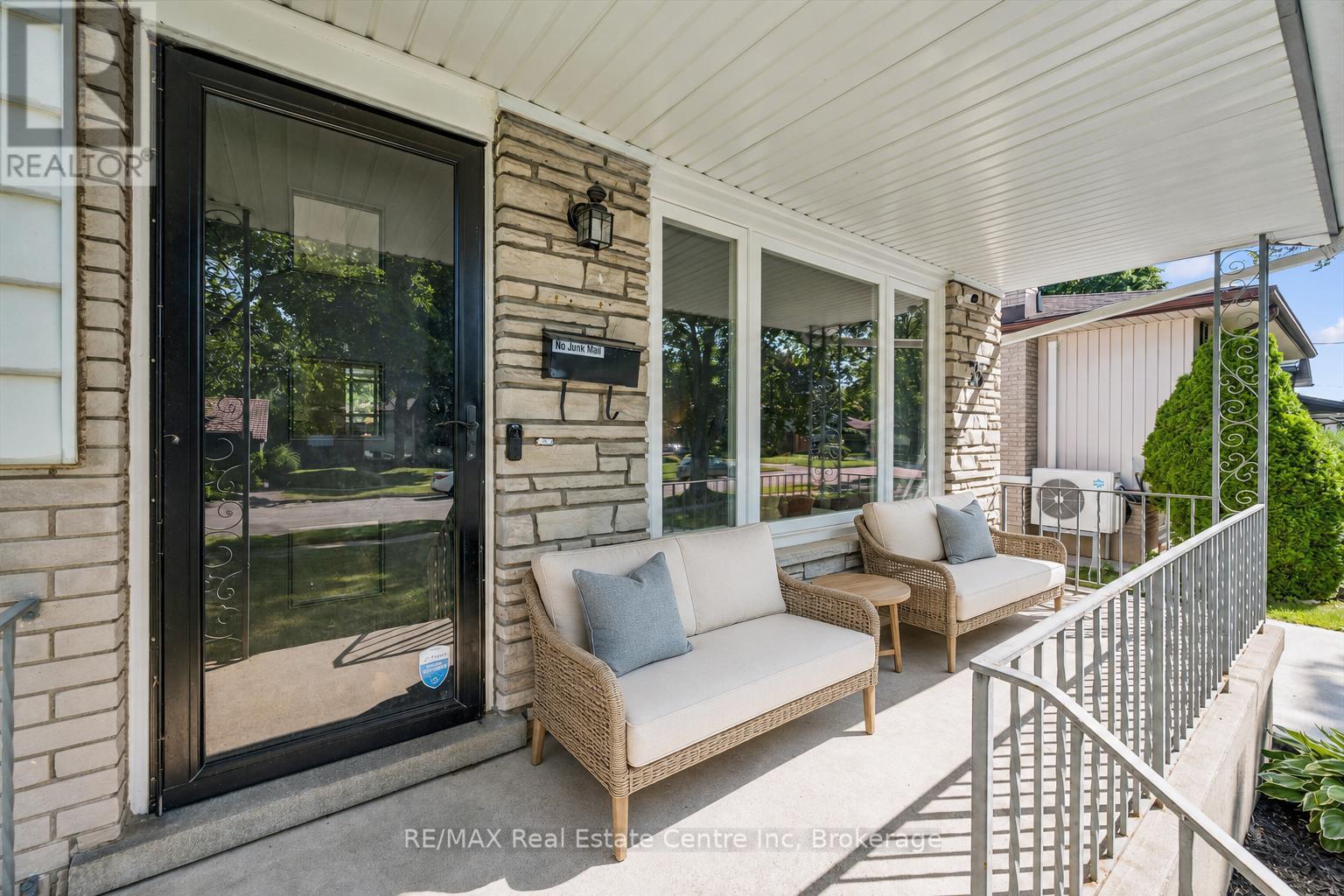 35 GOLFVIEW ROAD