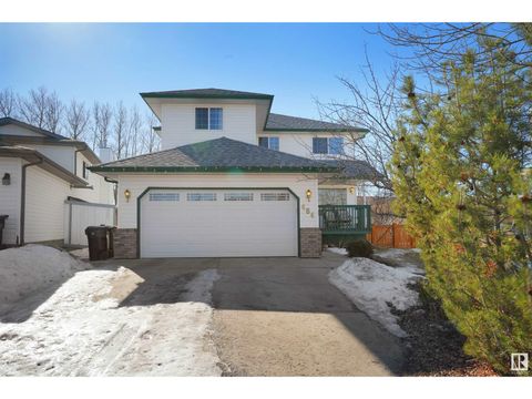 464 RAINBOW CR Sherwood Park AB T8A5W2