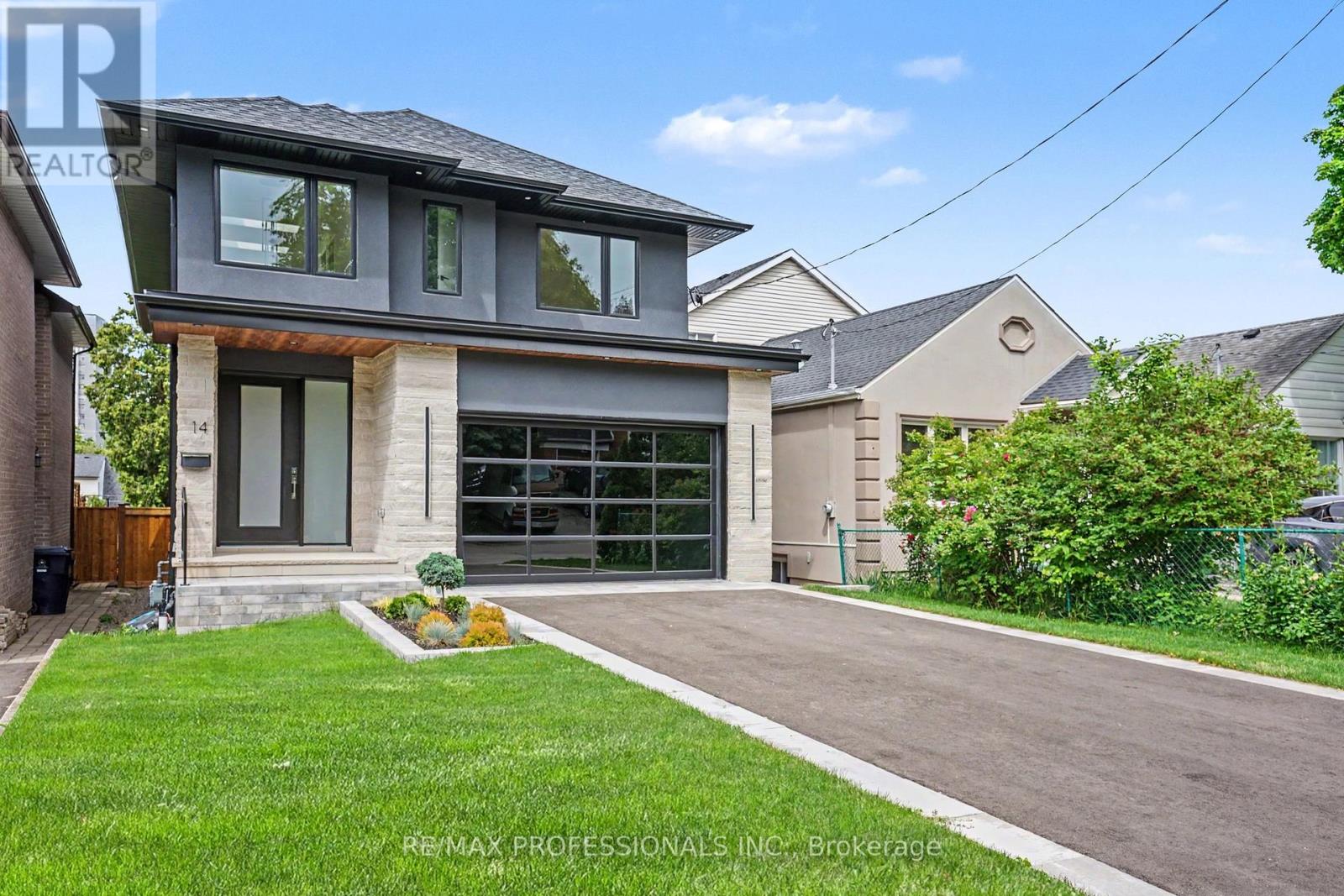 14 KENTROYAL DRIVE