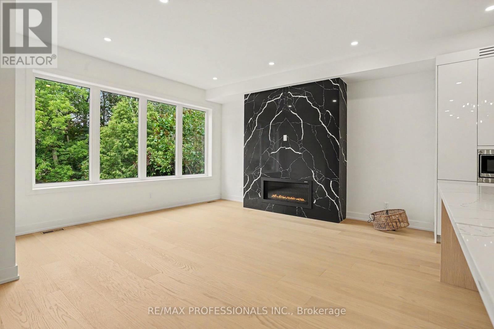 14 KENTROYAL DRIVE