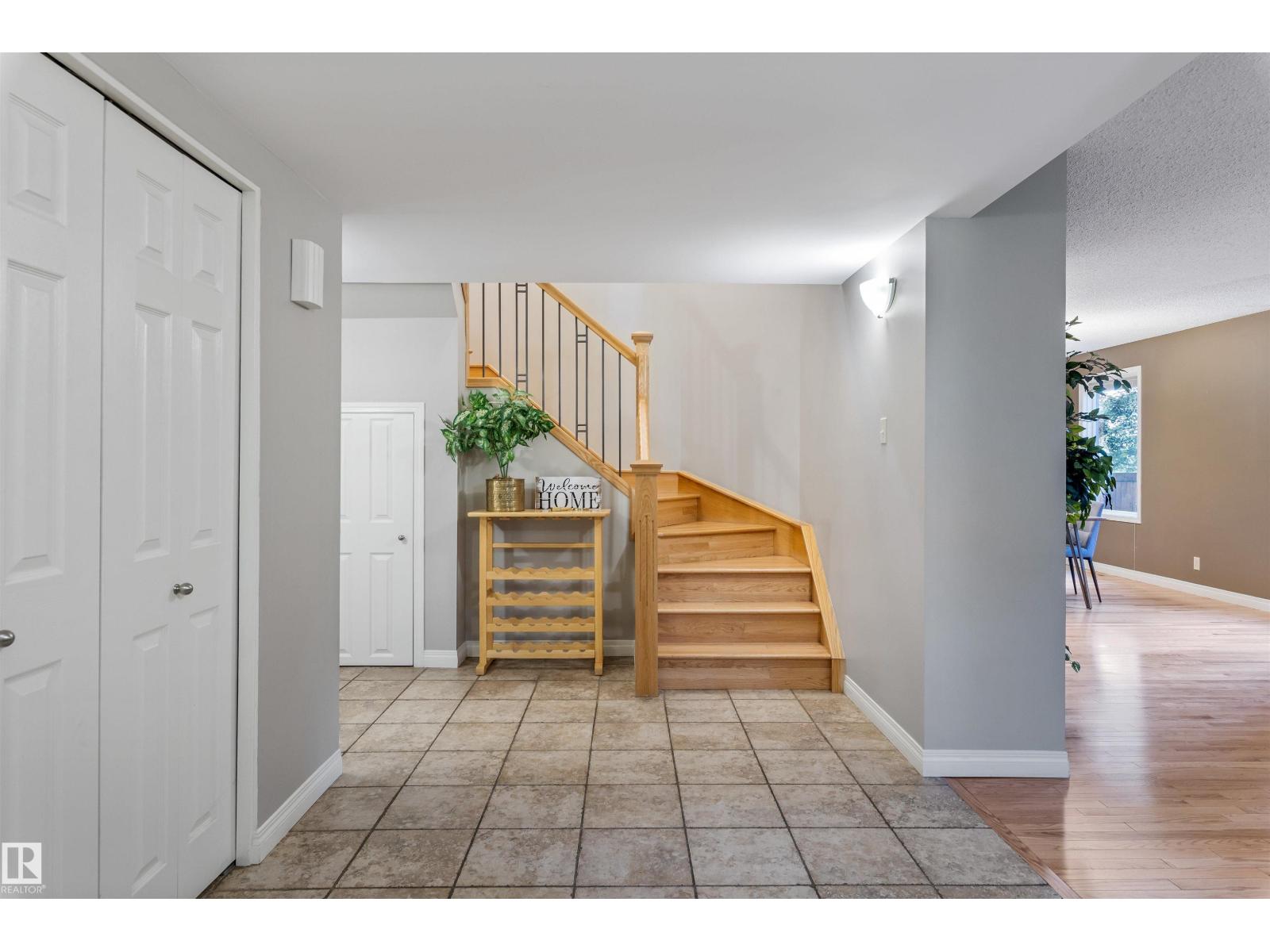 81 LANGHOLM DR