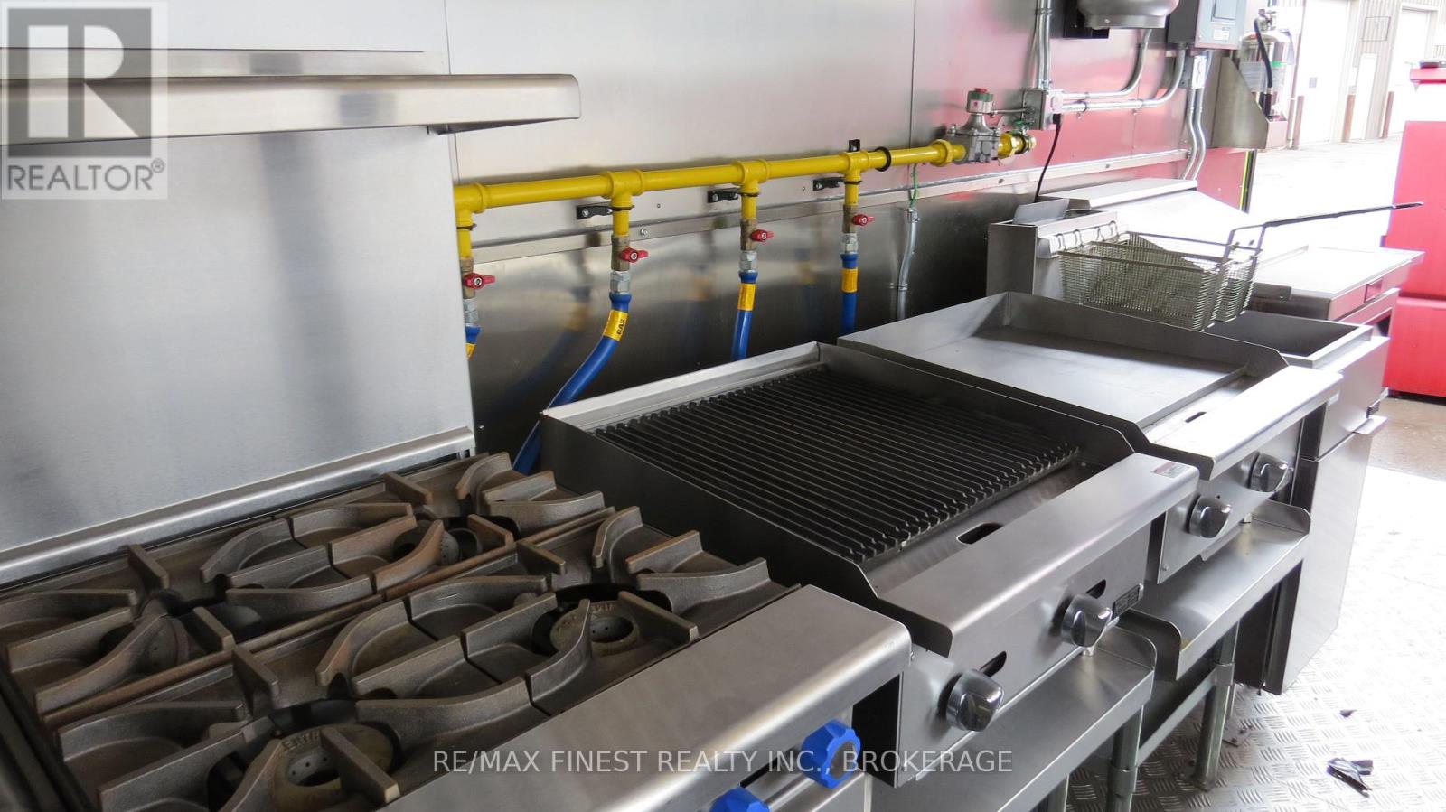 3527 PRINCESS STREET