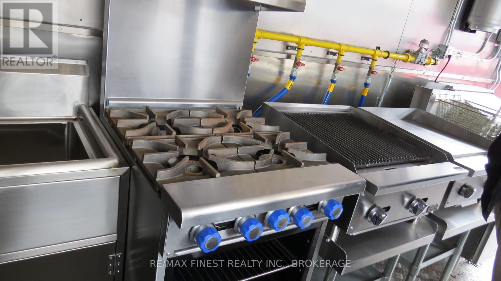 3527 PRINCESS STREET