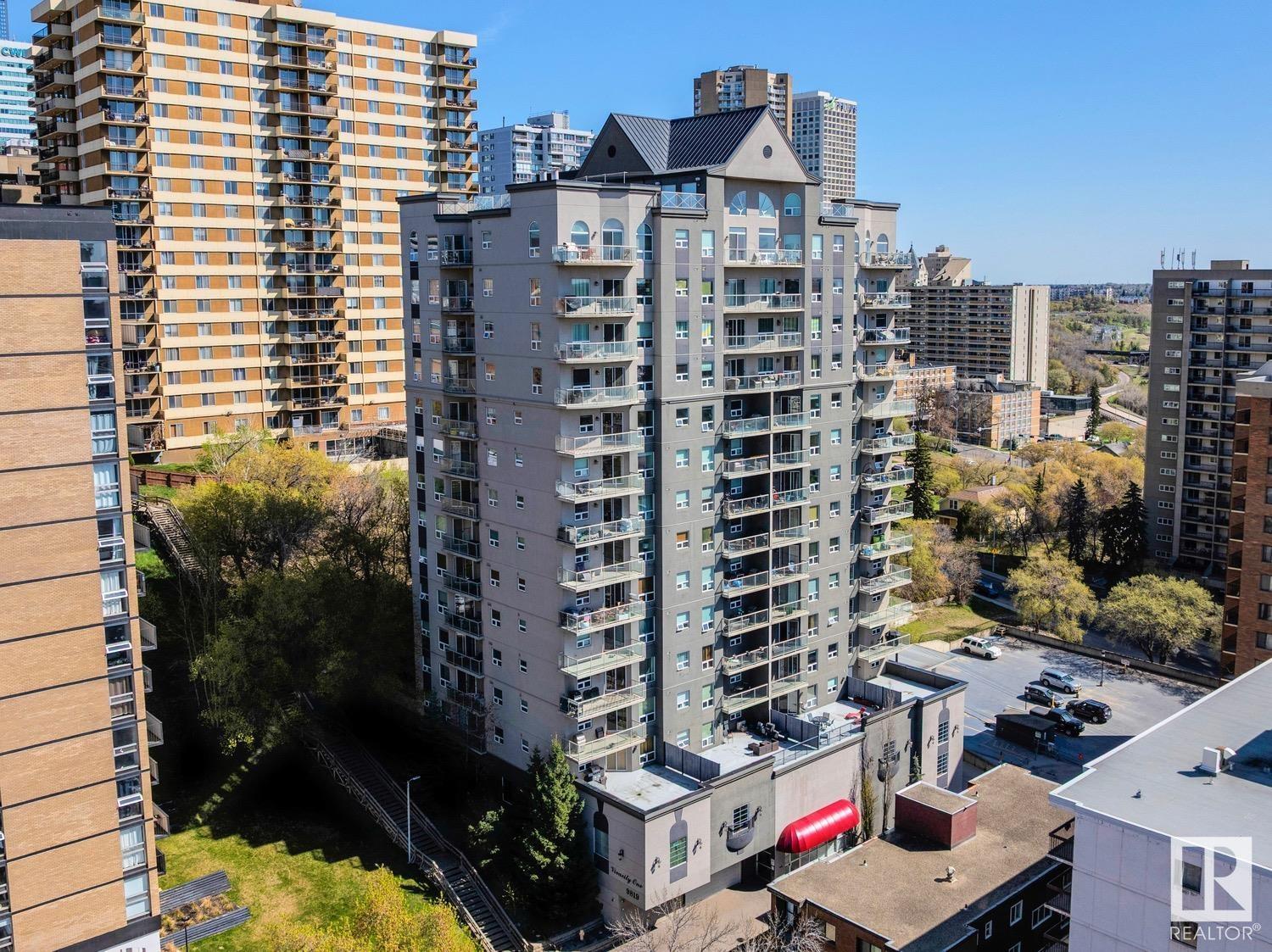 #906 9819 104 ST NW