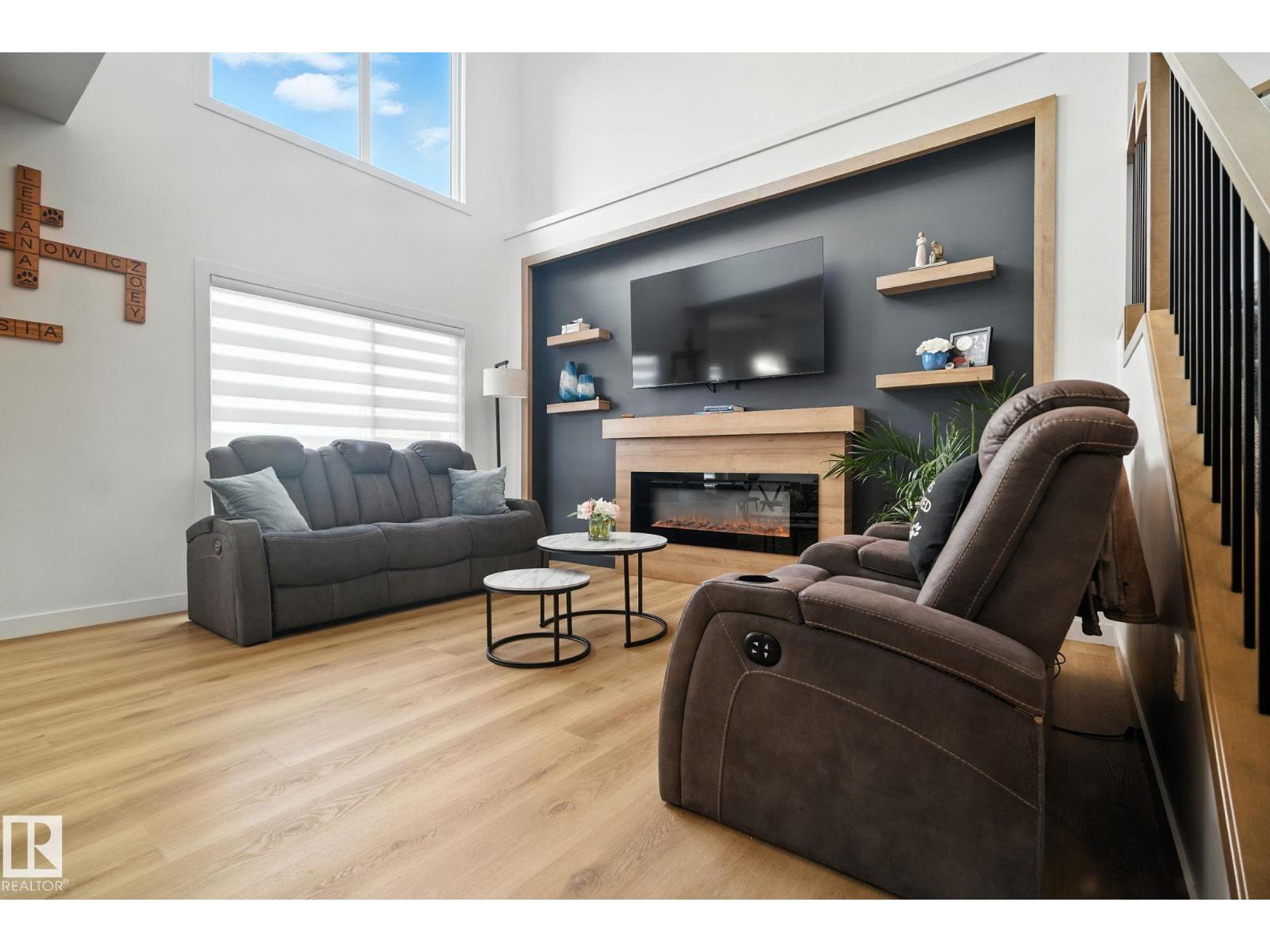 50 GRASSVIEW CR