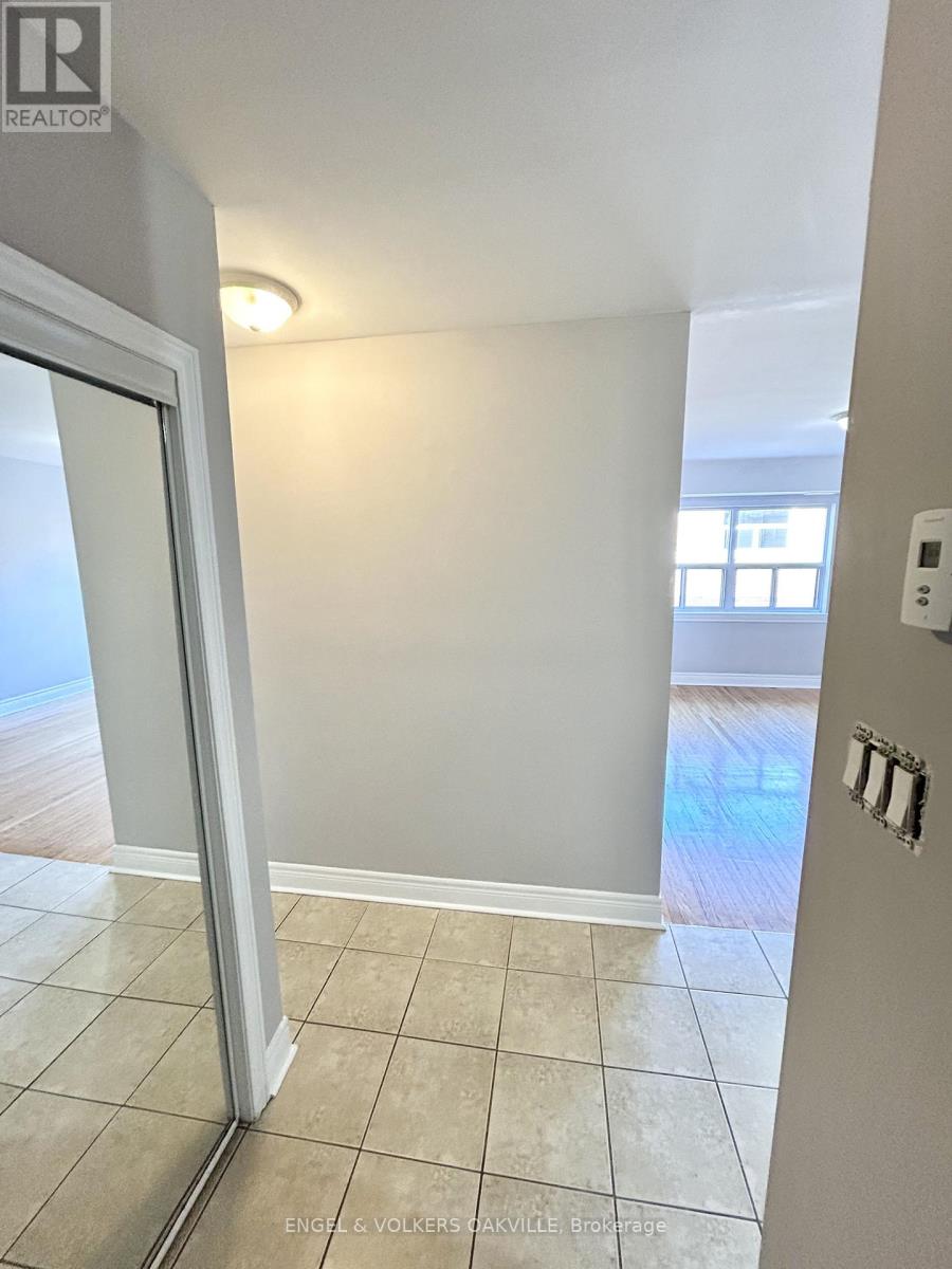 306 - 9 THIRTY THIRD STREET