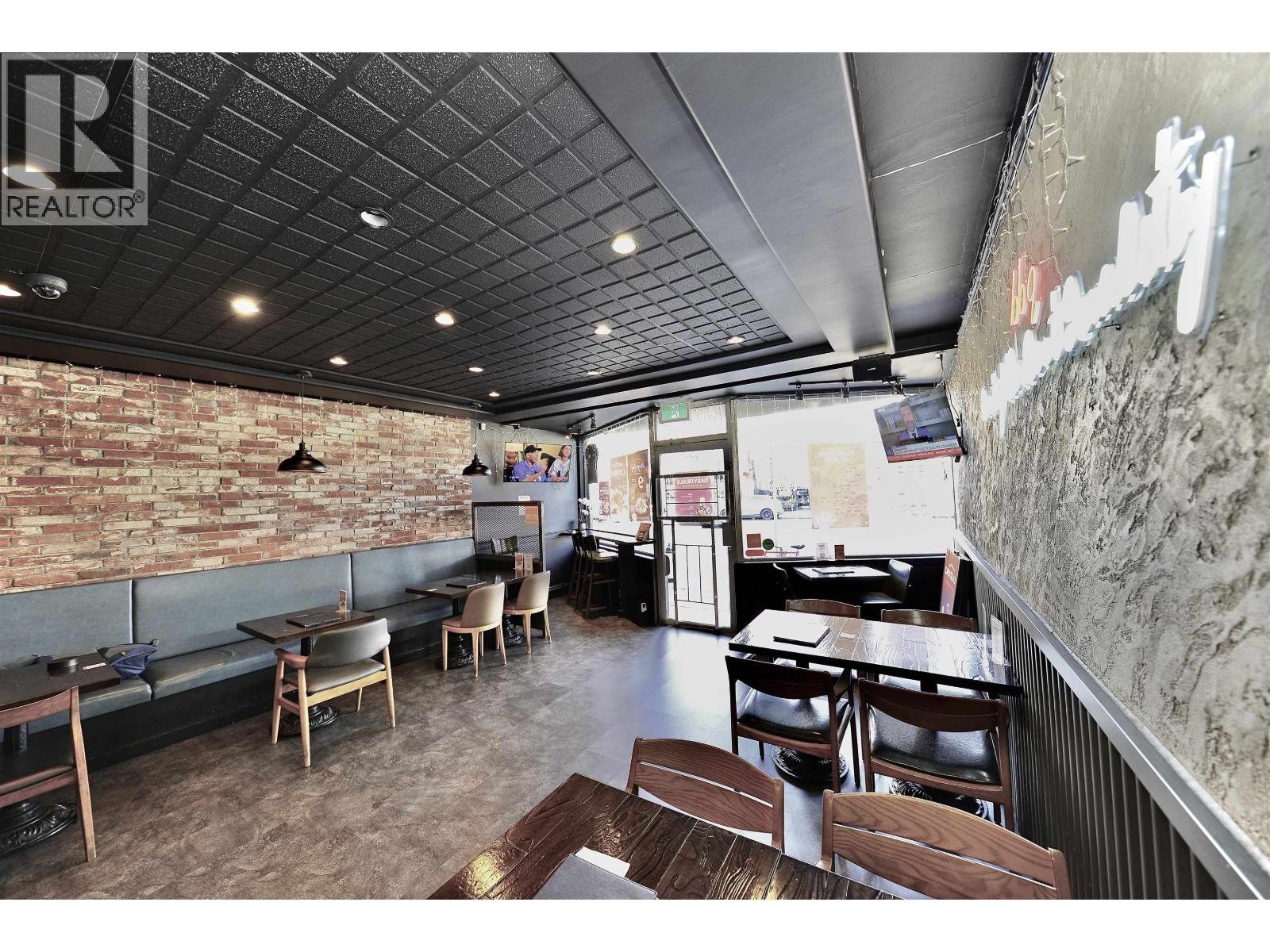 4016 HASTINGS STREET