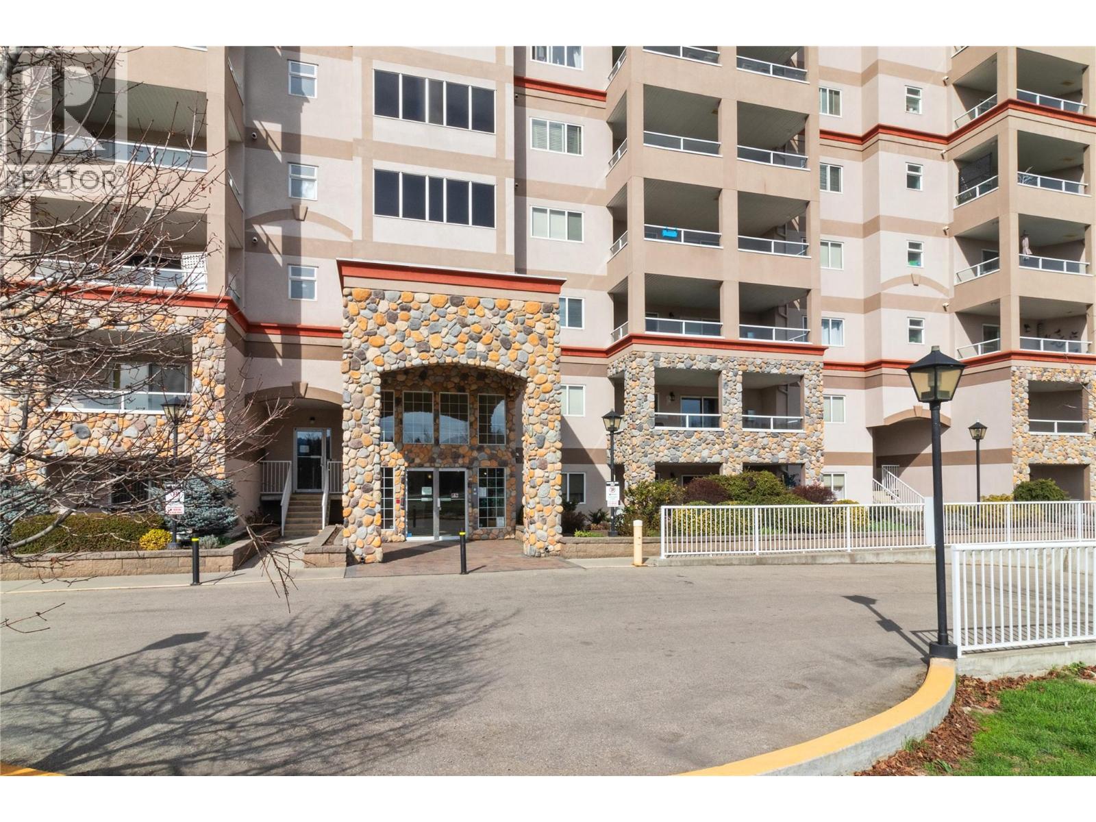 1967 Underhill Street Unit# 804