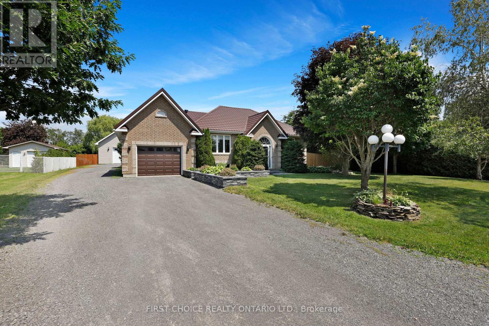 5857 TRUDEAU AVENUE