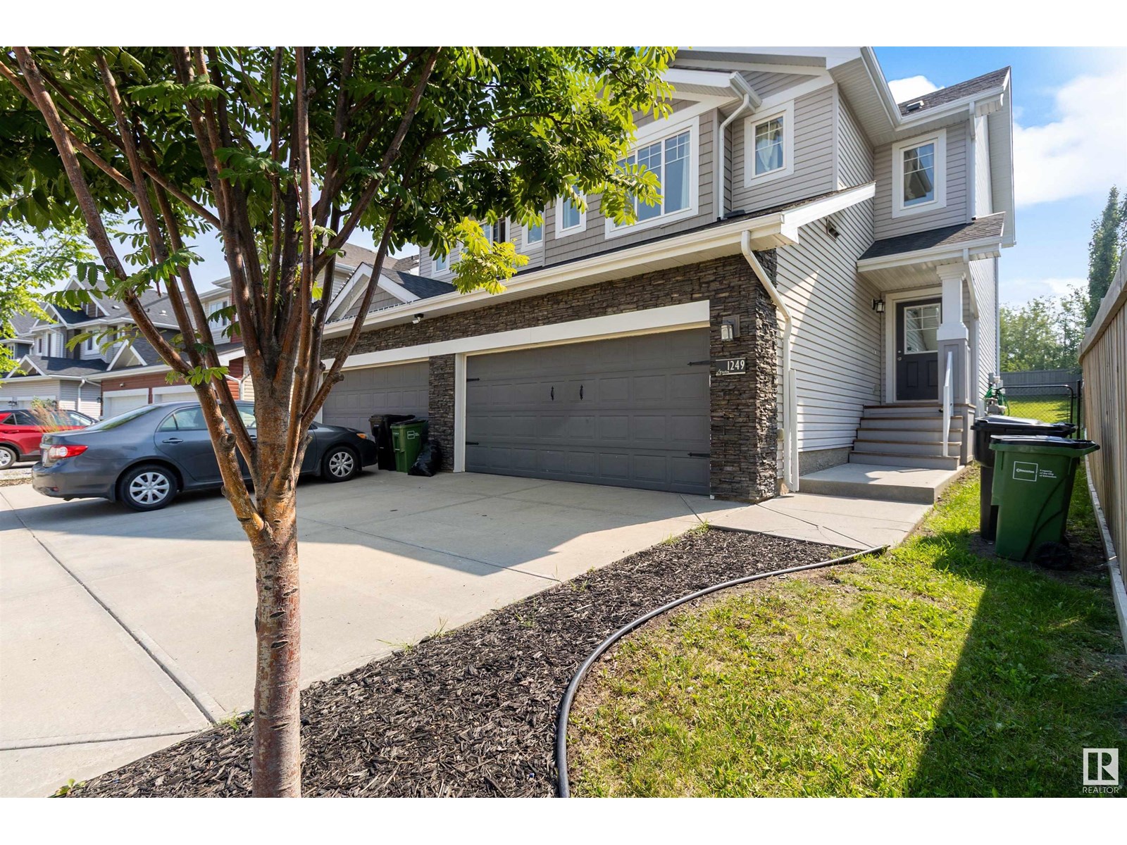 1249 STARLING DR NW