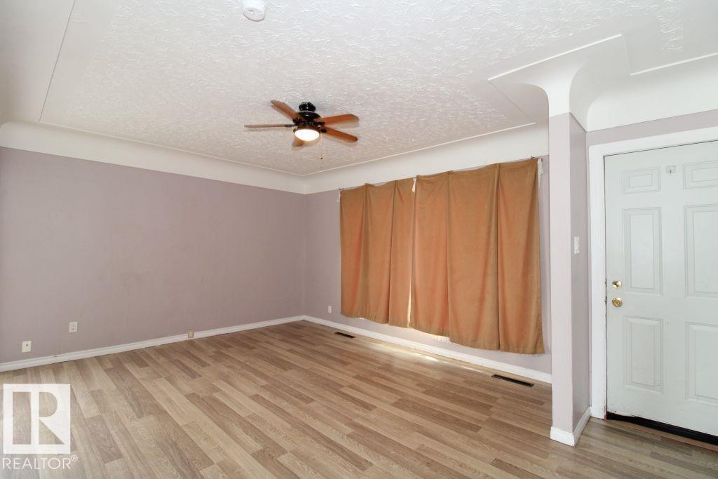 12041 86 ST NW
