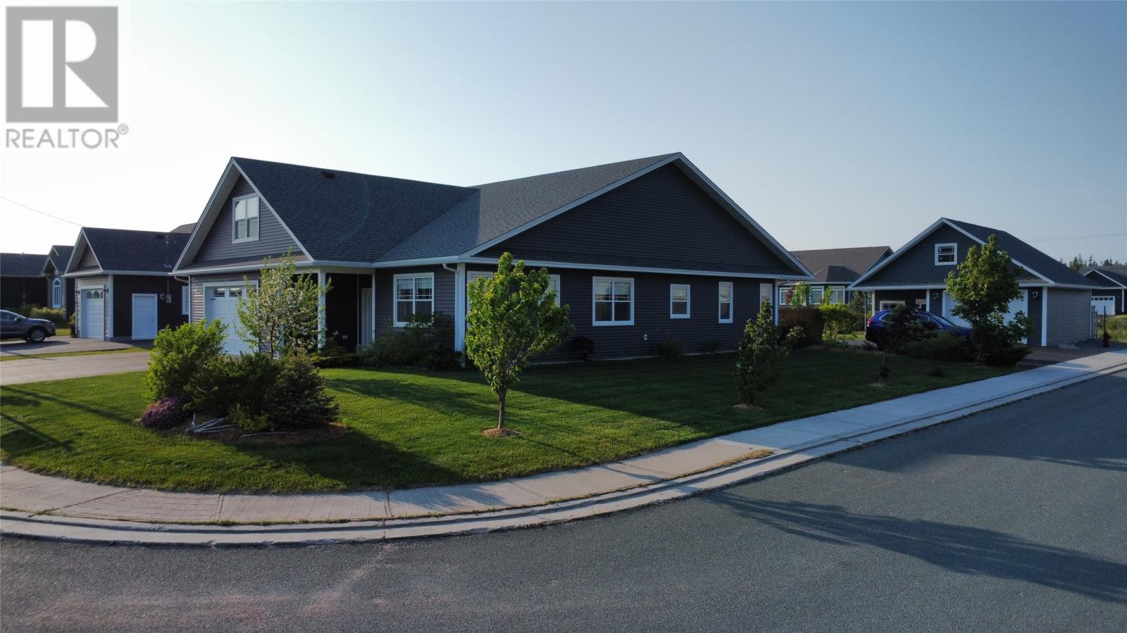 9 Summit Drive