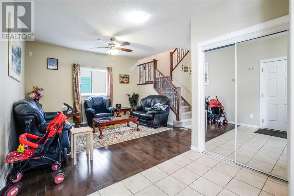 89 Taralake Manor NE