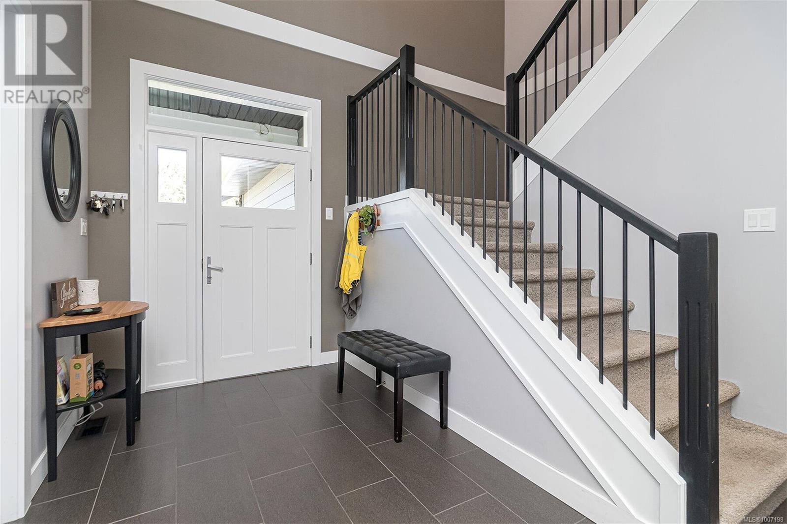 3429 Hopwood Pl