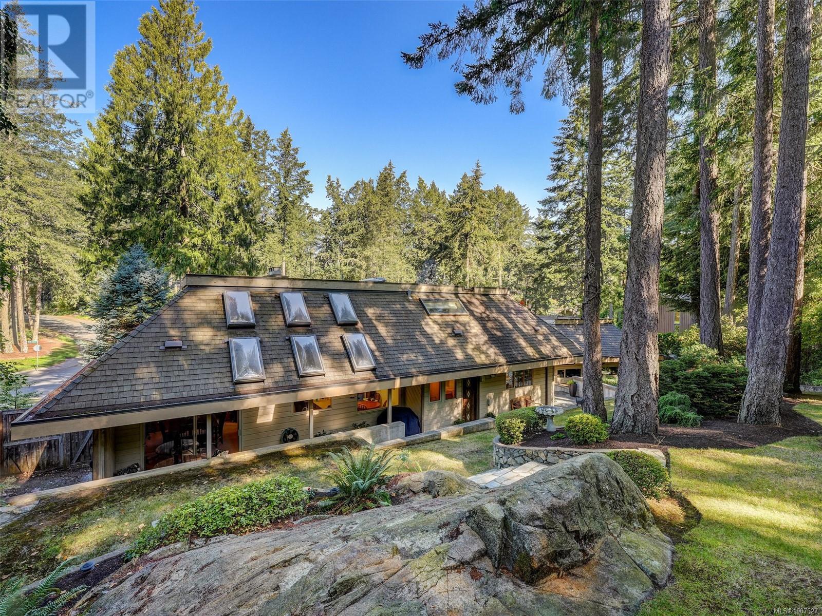 4469 Emily Carr Dr
