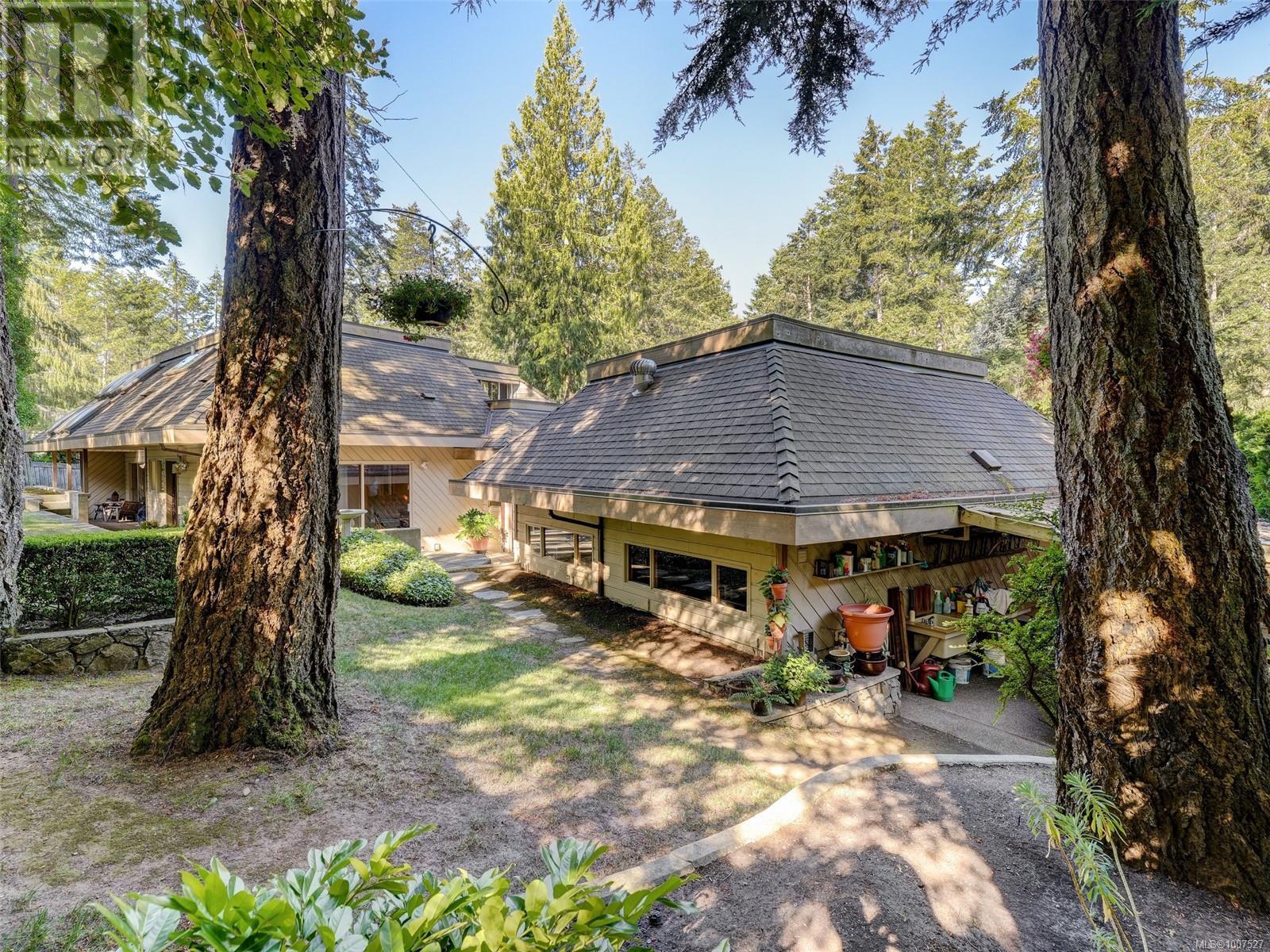 4469 Emily Carr Dr
