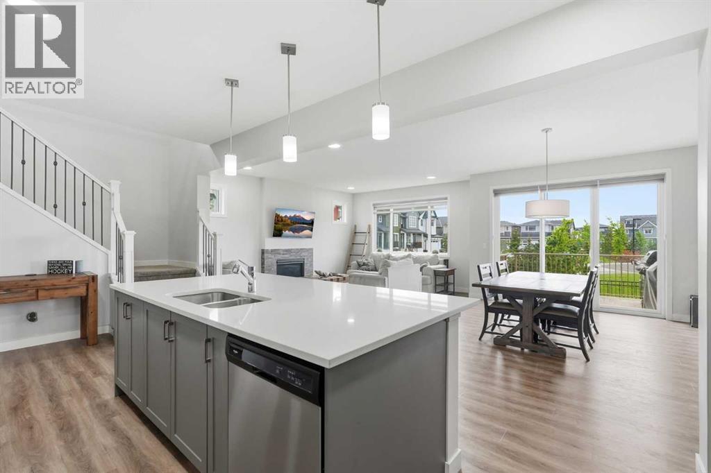 15 Lawrence Green SE